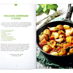 Pieczone ziemniaki z dynią – idealne danie dla osób z nadciśnieniem. Zdrowe i pyszne warzywa z ziołami w naczyniu żaroodpornym.